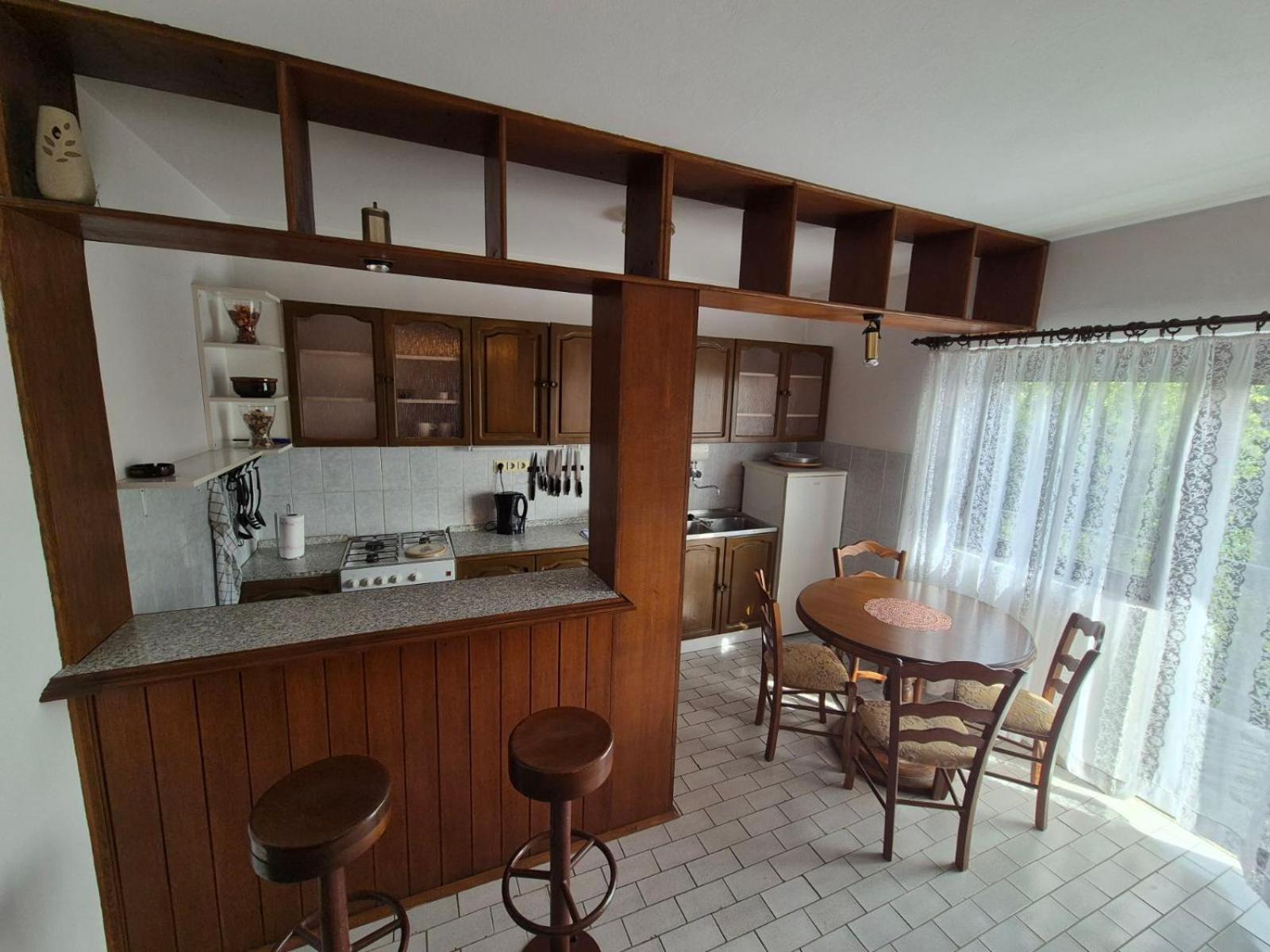 Apartmani Mazzarolli Jadranovo Exteriör bild